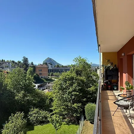 Iconic New Modern 2br Free Garage Fast Wifi Apartment