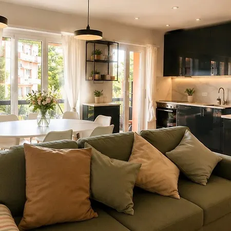 Iconic New Modern 2br Free Garage Fast Wifi Apartment *